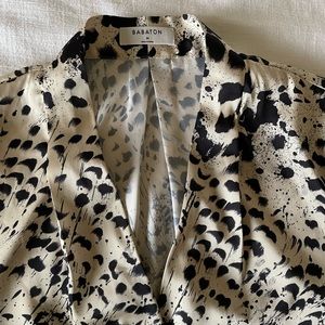Aritzia blouse
